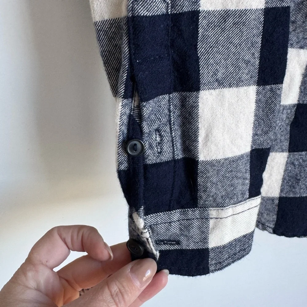 J. Crew Women XS navy blue white gingham plaid 1/4 zip jacket‎ Shacket cabincore
